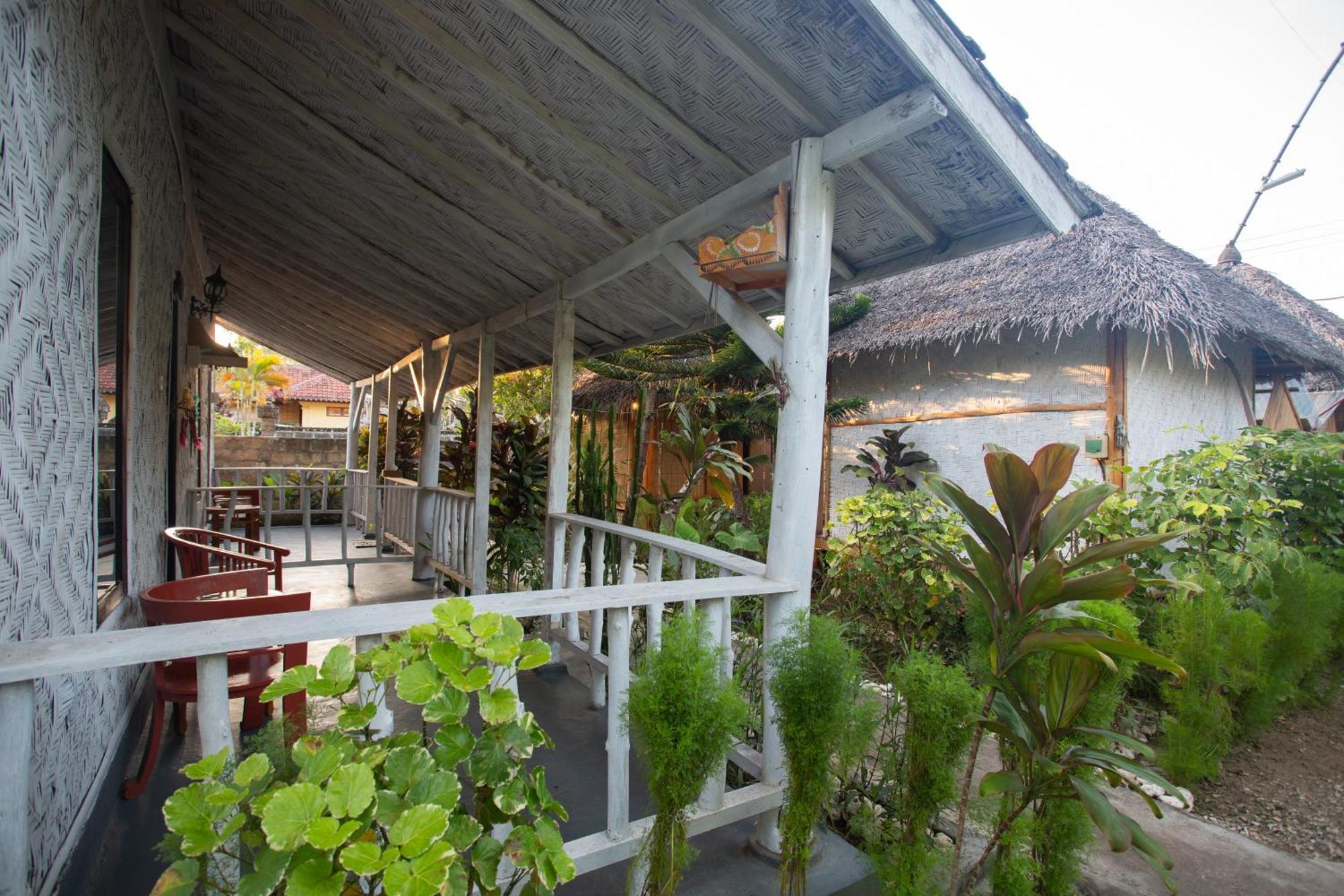 Fullmoon Bungalows Toyapakeh Exterior foto